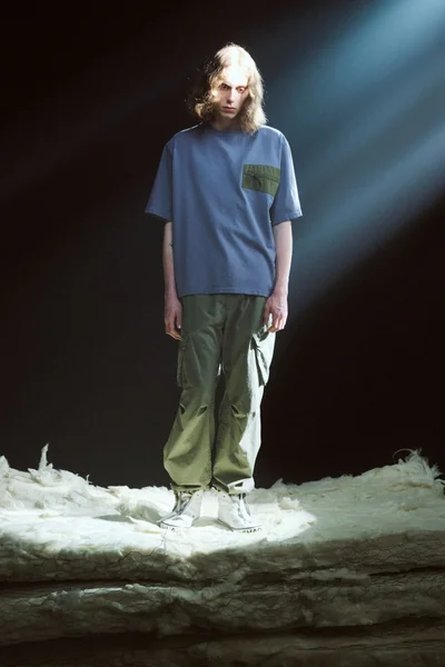 Look 25